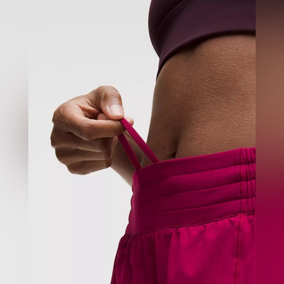 Lululemon Hotty Hot High-Rise Lined Shorts - Picture 3 of 8